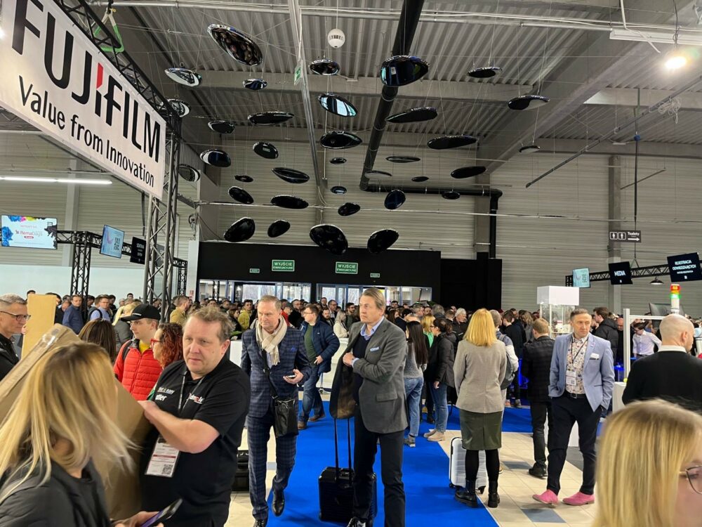RIBAMATIC showcased the latest cutting technology at REMA DAYS in Poland the biggest show for Digital Printing in Europe.